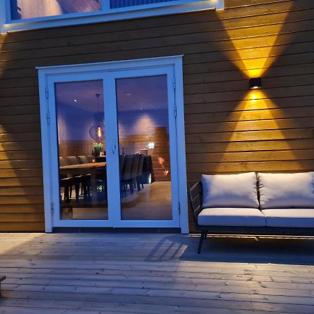 Rorbu Ved Sjoen Villa Bud Eksteriør billede