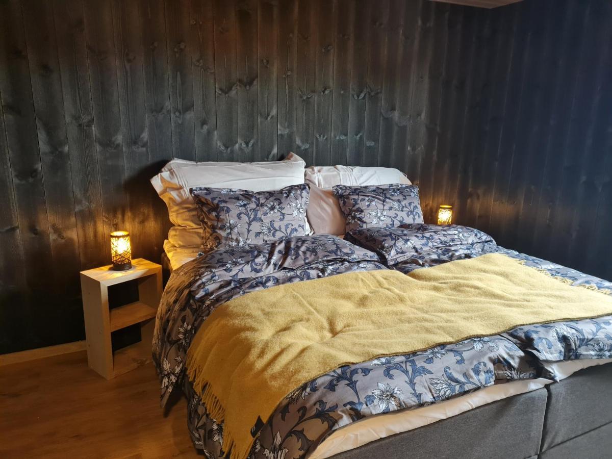 Rorbu Ved Sjoen Villa Bud Eksteriør billede