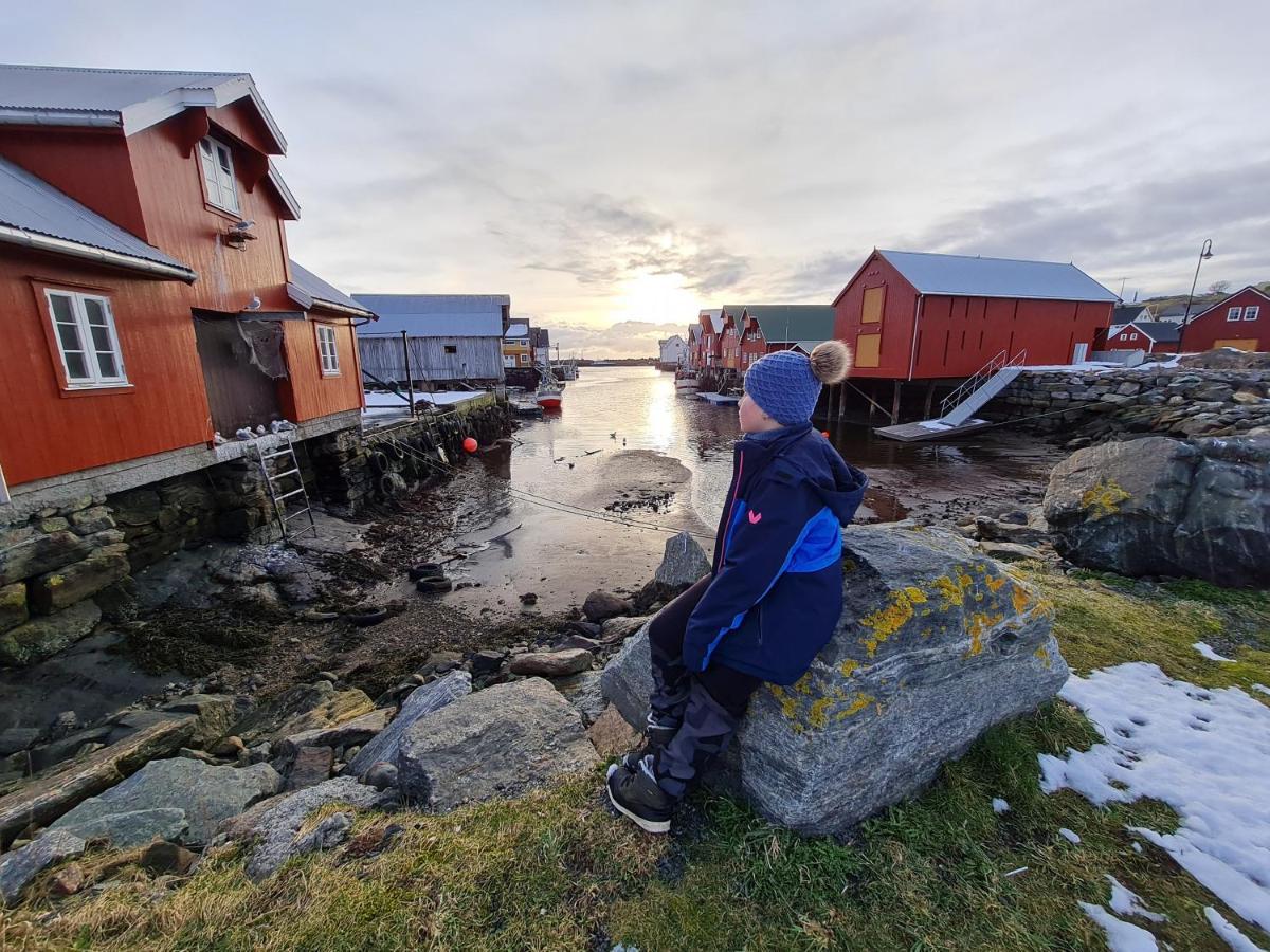 Rorbu Ved Sjoen Villa Bud Eksteriør billede